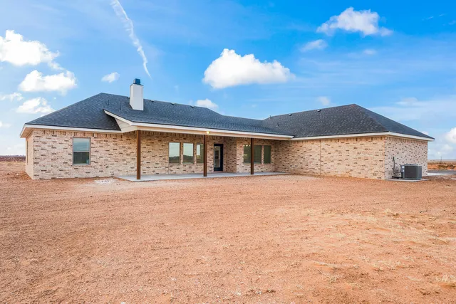 $484,900 | 8510 North County Road 1300, Shallowater, TX 79363