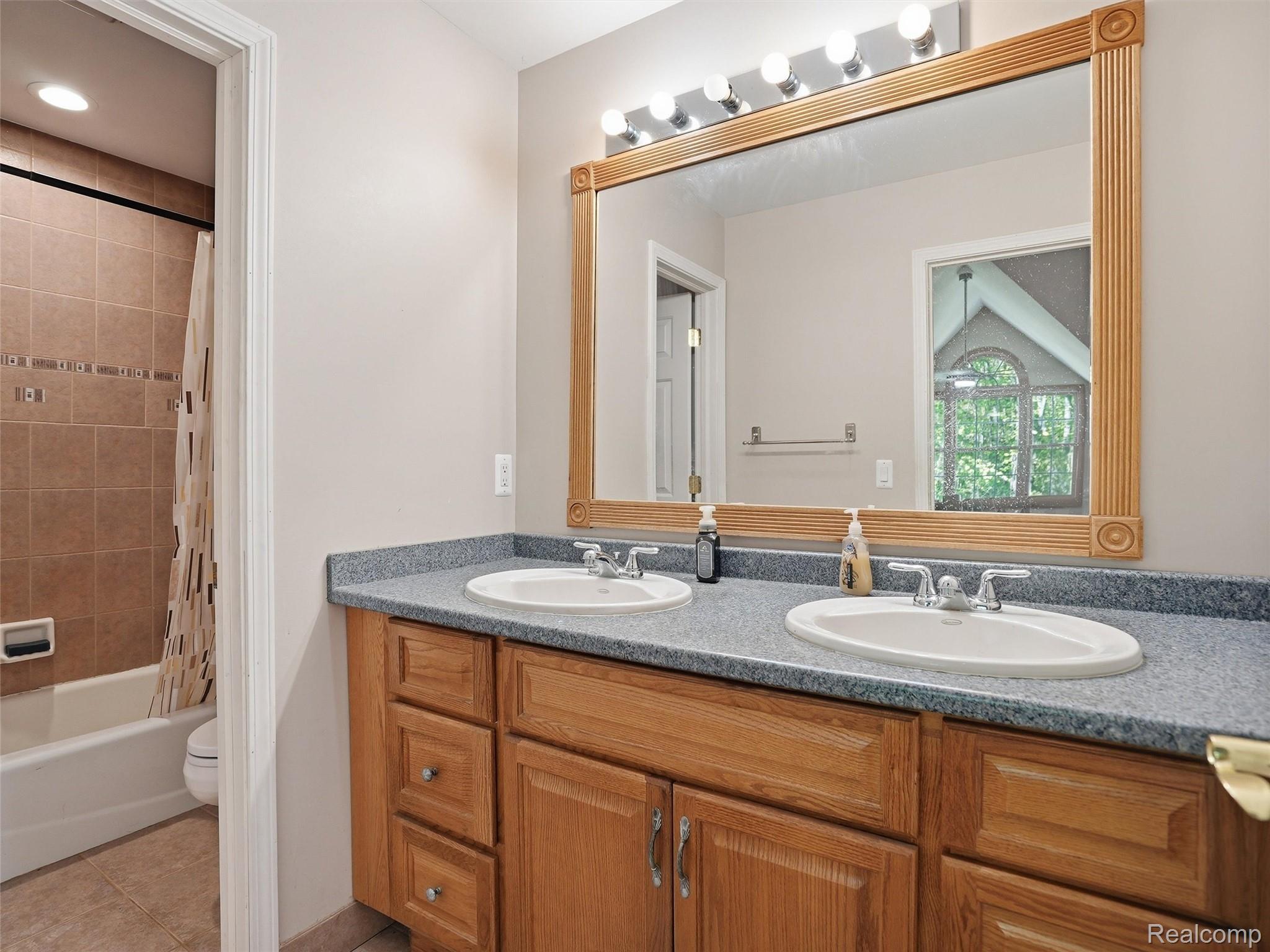 5790 Roberts Road Marine City, MI 48039 - Photo 53 of 72 54-DSC08658.jpg