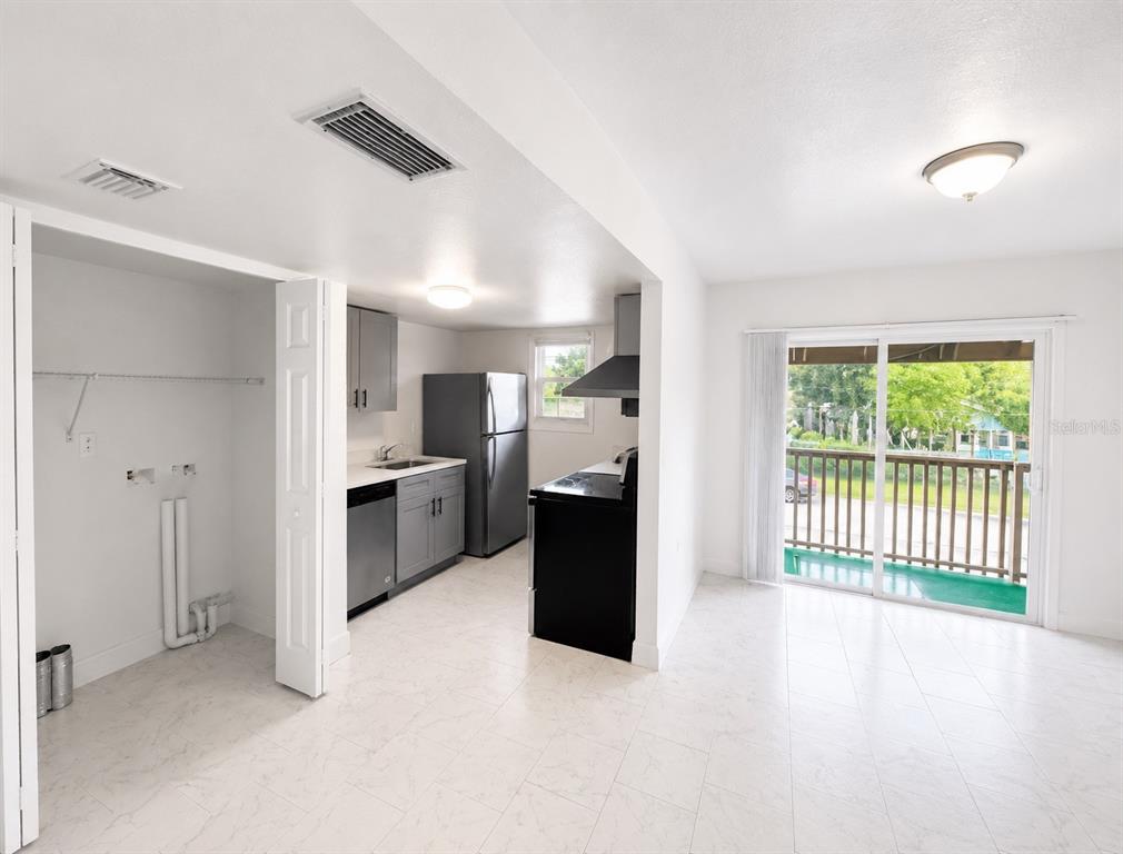 2751 L B McLeod Road, Unit C Orlando, FL 32805 - Photo 4 of 9
