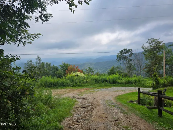 $149,900 | 0 Sylvan Way, Unit 10, Roan Mountain, TN 37687