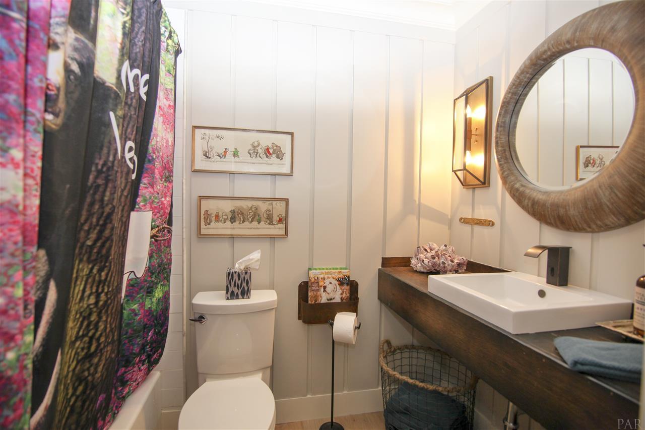 3535 Hopestill Road Pensacola, FL 32503 - Photo 18 of 29 Bathroom for the additional two rooms