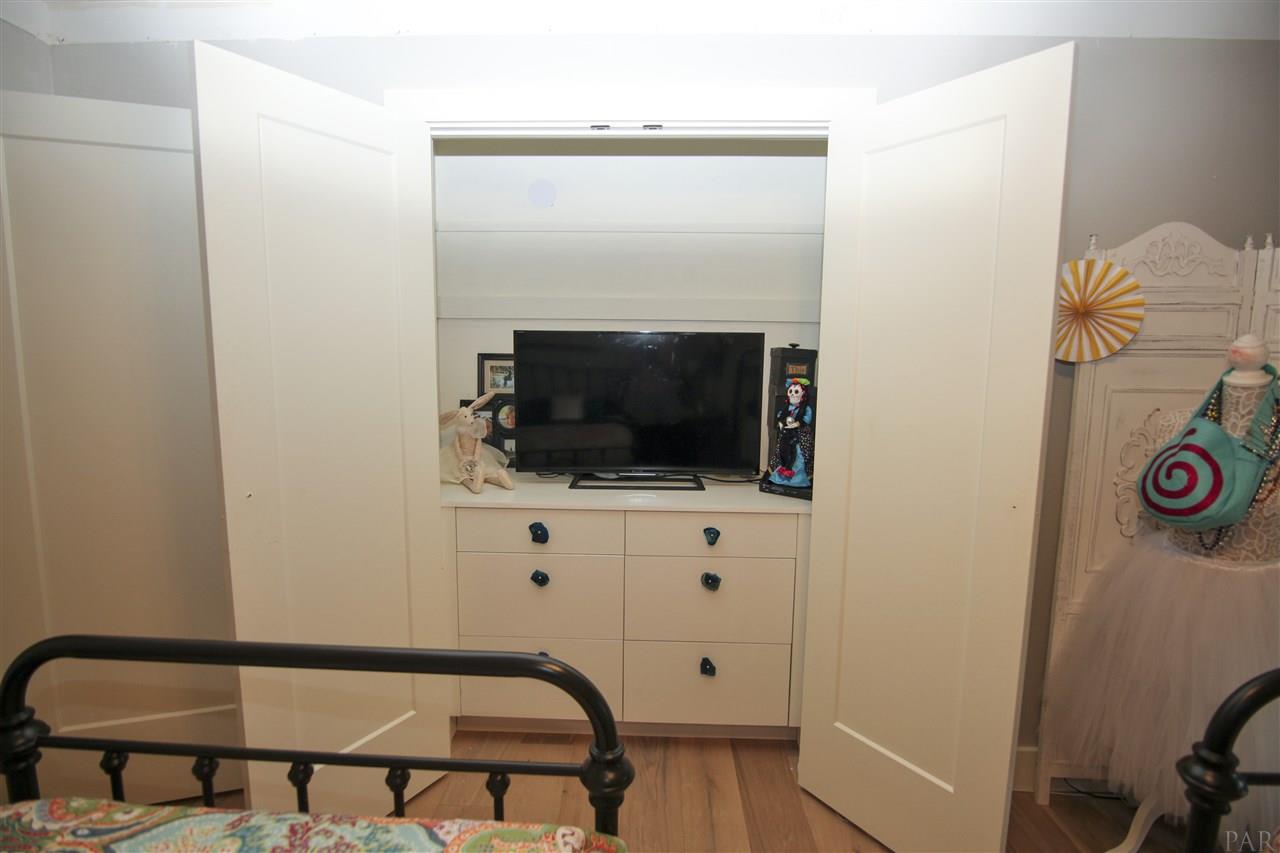 3535 Hopestill Road Pensacola, FL 32503 - Photo 20 of 29 Unique built-ins!