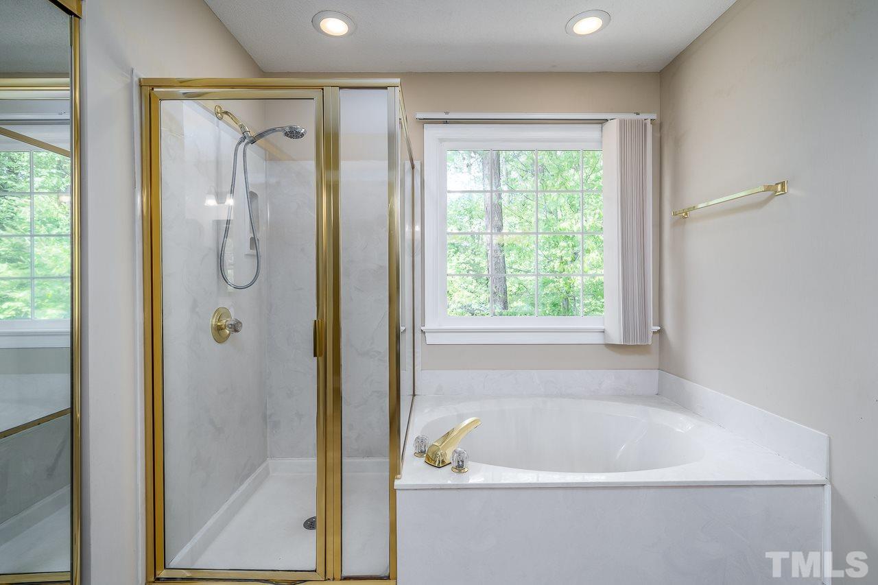 12504 Tappersfield Court Raleigh, NC 27613 - Photo 19 of 30 Gallery Image 19