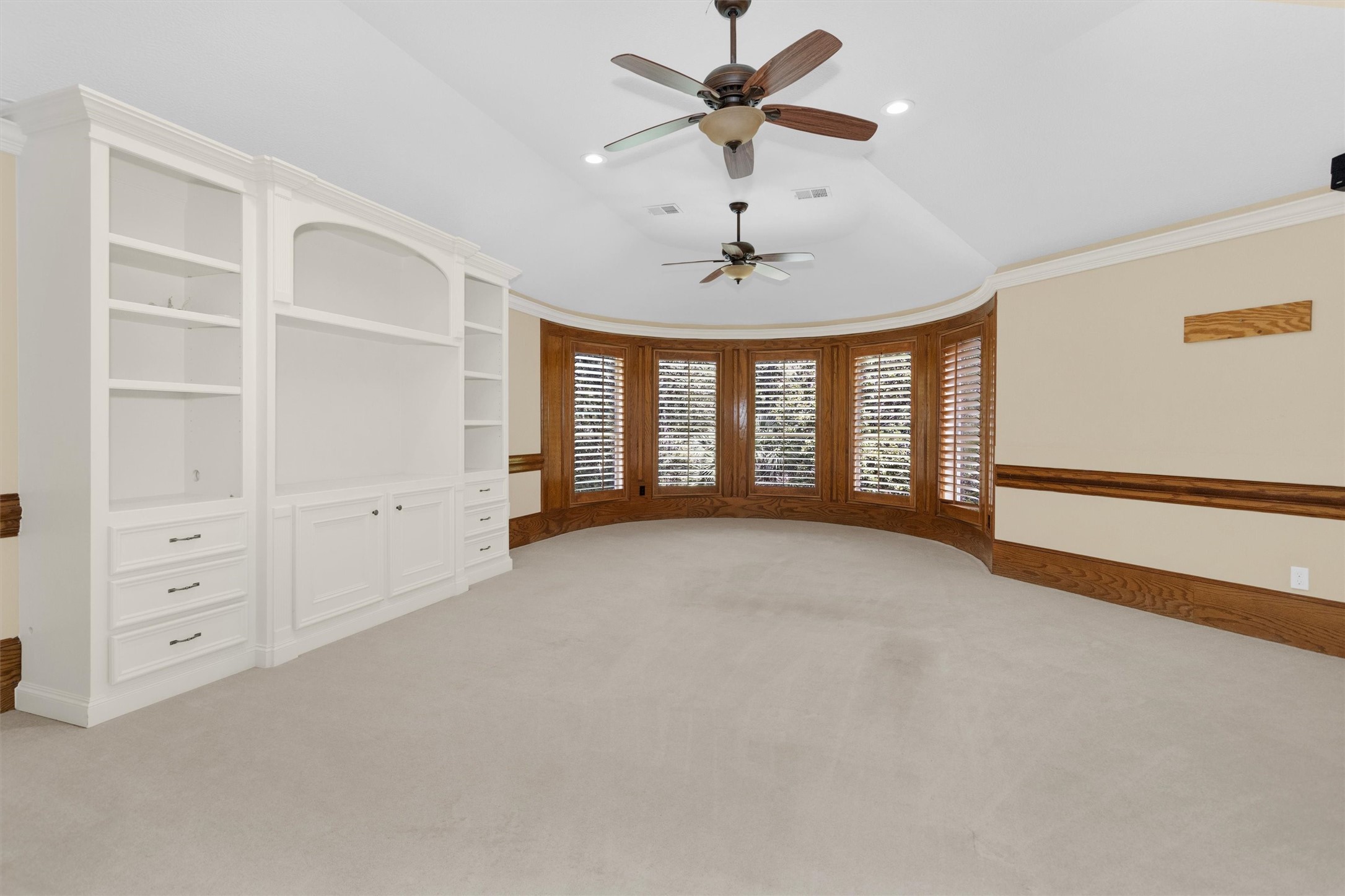 263 Saddle Ridge Spring, TX 77380 - Photo 34 of 50 Game room with custom wood blinds and lots of Built-ins.