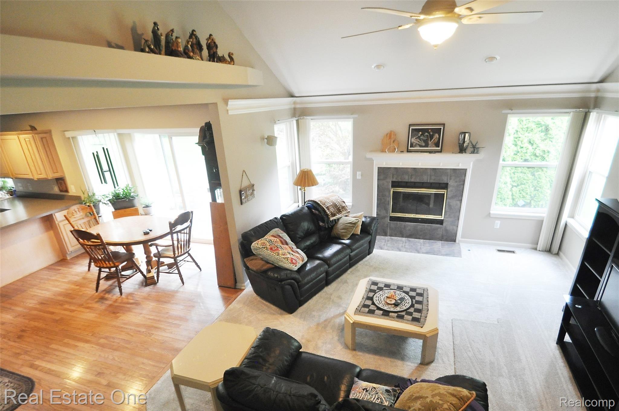 82 Kalhaven Road Rochester, MI 48307 - Photo 4 of 25 6.5