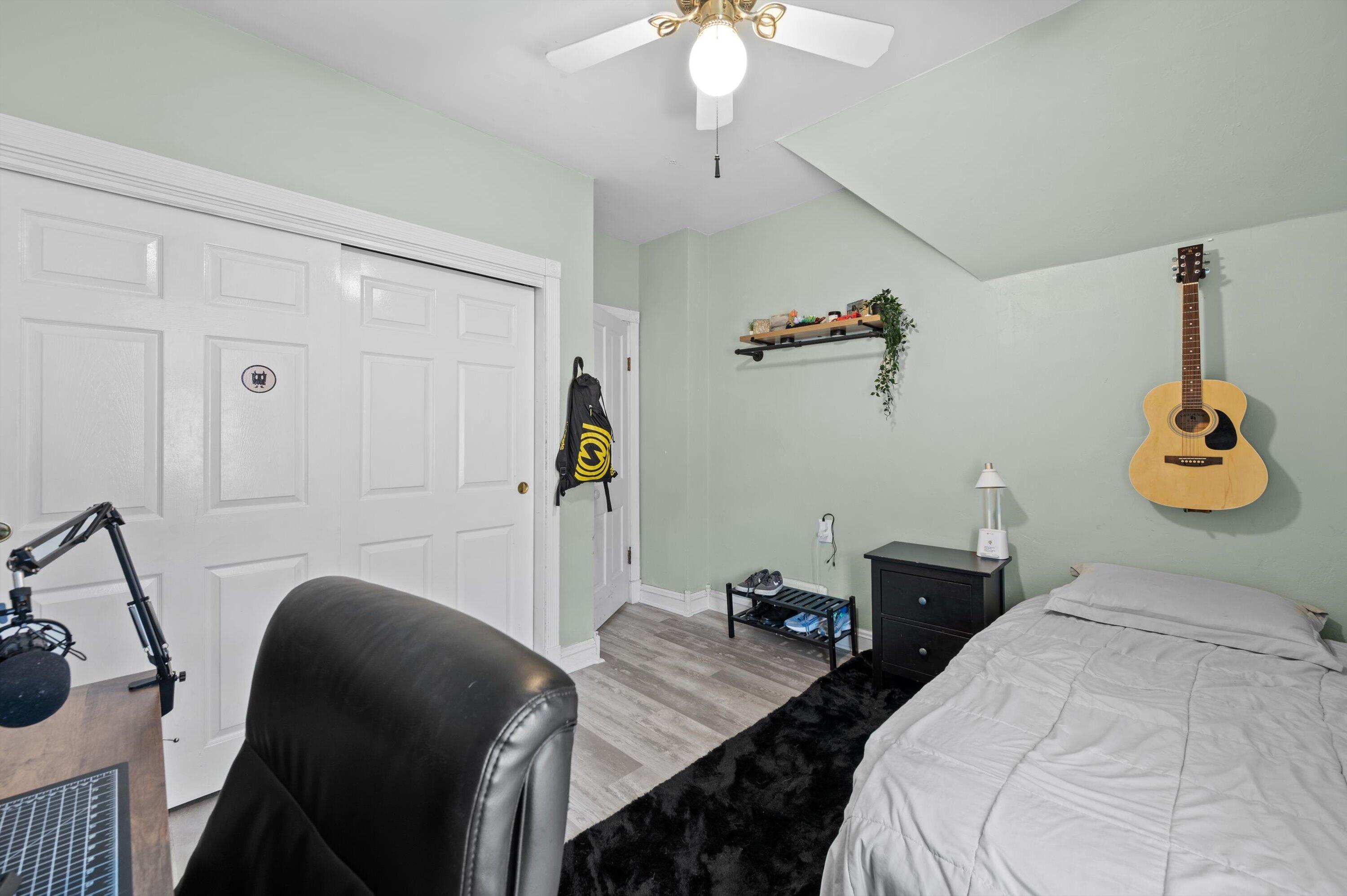 3174 South Herman Street Milwaukee, WI 53207 - Photo 24 of 25 4th bedroom upper level