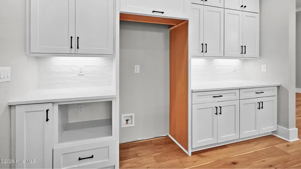 $700,000 | 2827 Landing Circle, Grimesland, NC 27837