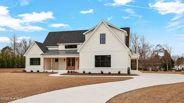 $700,000 | 2827 Landing Circle, Grimesland, NC 27837