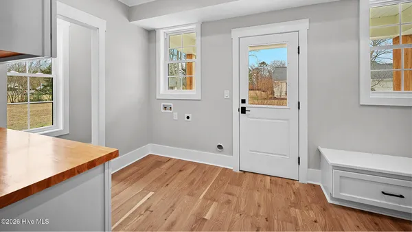 $700,000 | 2827 Landing Circle, Grimesland, NC 27837