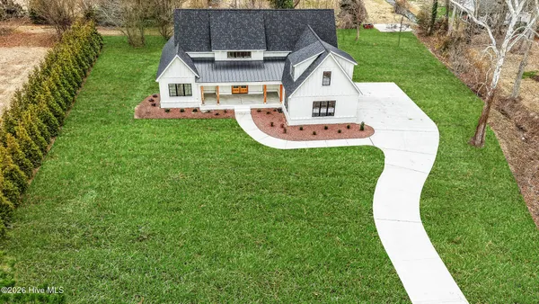 $700,000 | 2827 Landing Circle, Grimesland, NC 27837