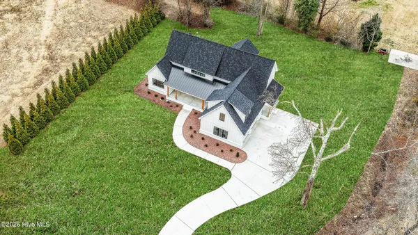 $700,000 | 2827 Landing Circle, Grimesland, NC 27837