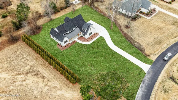 $700,000 | 2827 Landing Circle, Grimesland, NC 27837