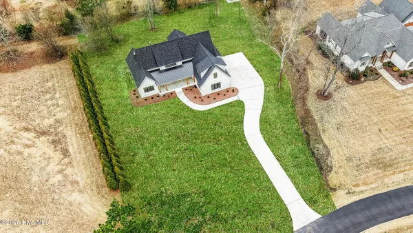 $700,000 | 2827 Landing Circle, Grimesland, NC 27837