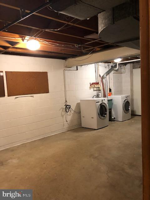 12728 Middlevale Lane Silver Spring, MD 20906 - Photo 19 of 22 Washer/dryer