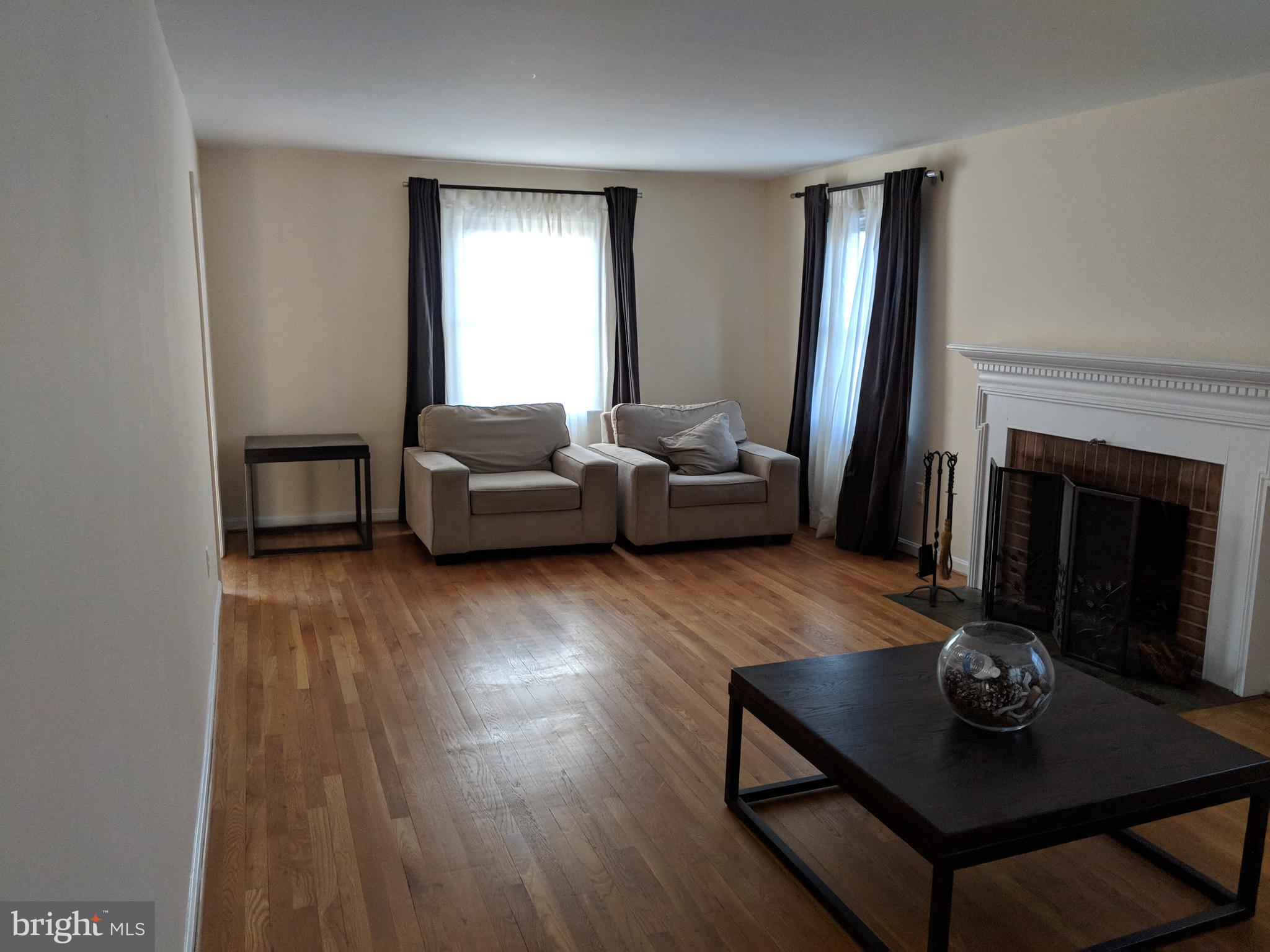 12728 Middlevale Lane Silver Spring, MD 20906 - Photo 7 of 22 Family Room