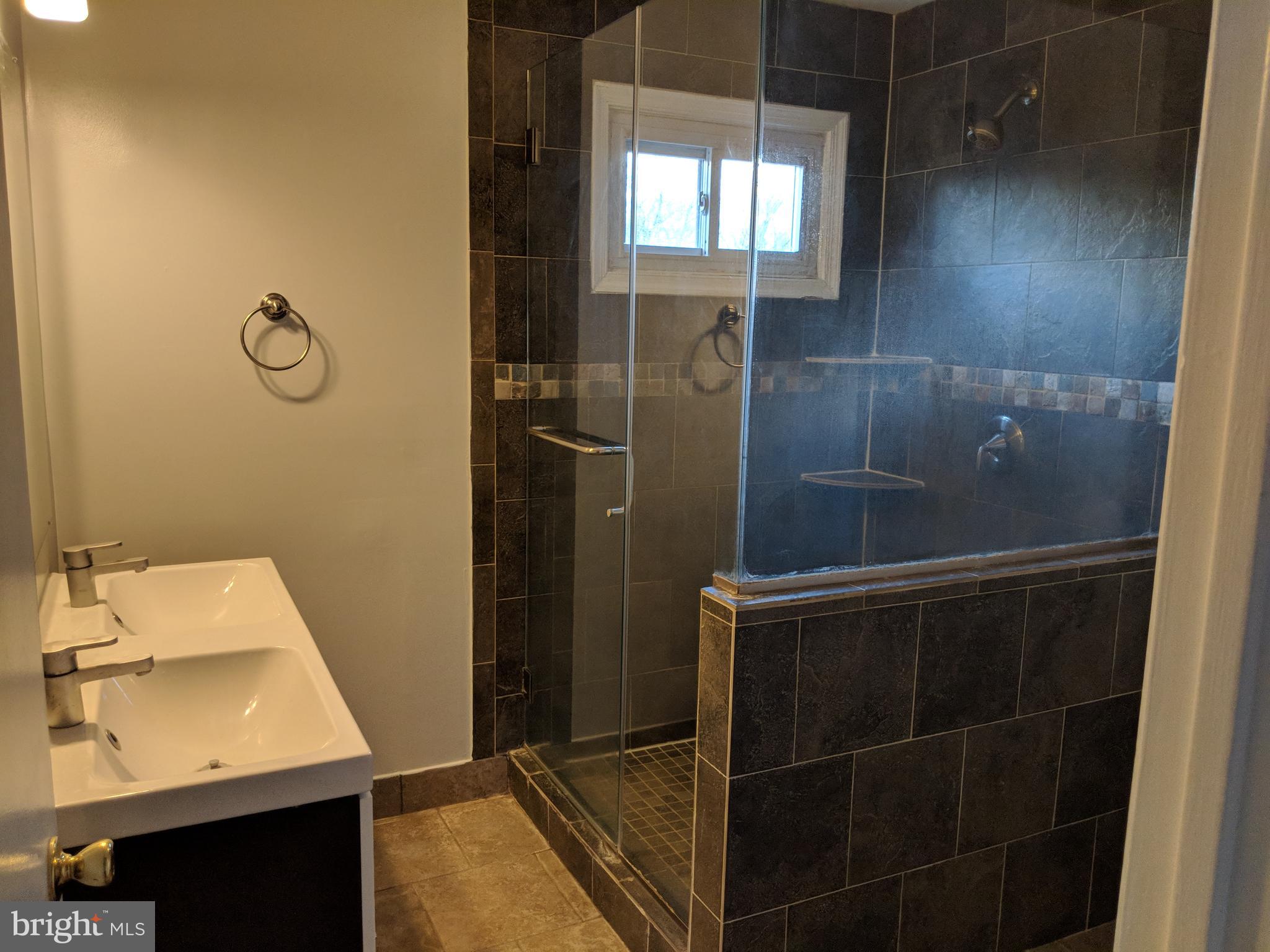 12728 Middlevale Lane Silver Spring, MD 20906 - Photo 10 of 22 Bath (Master)