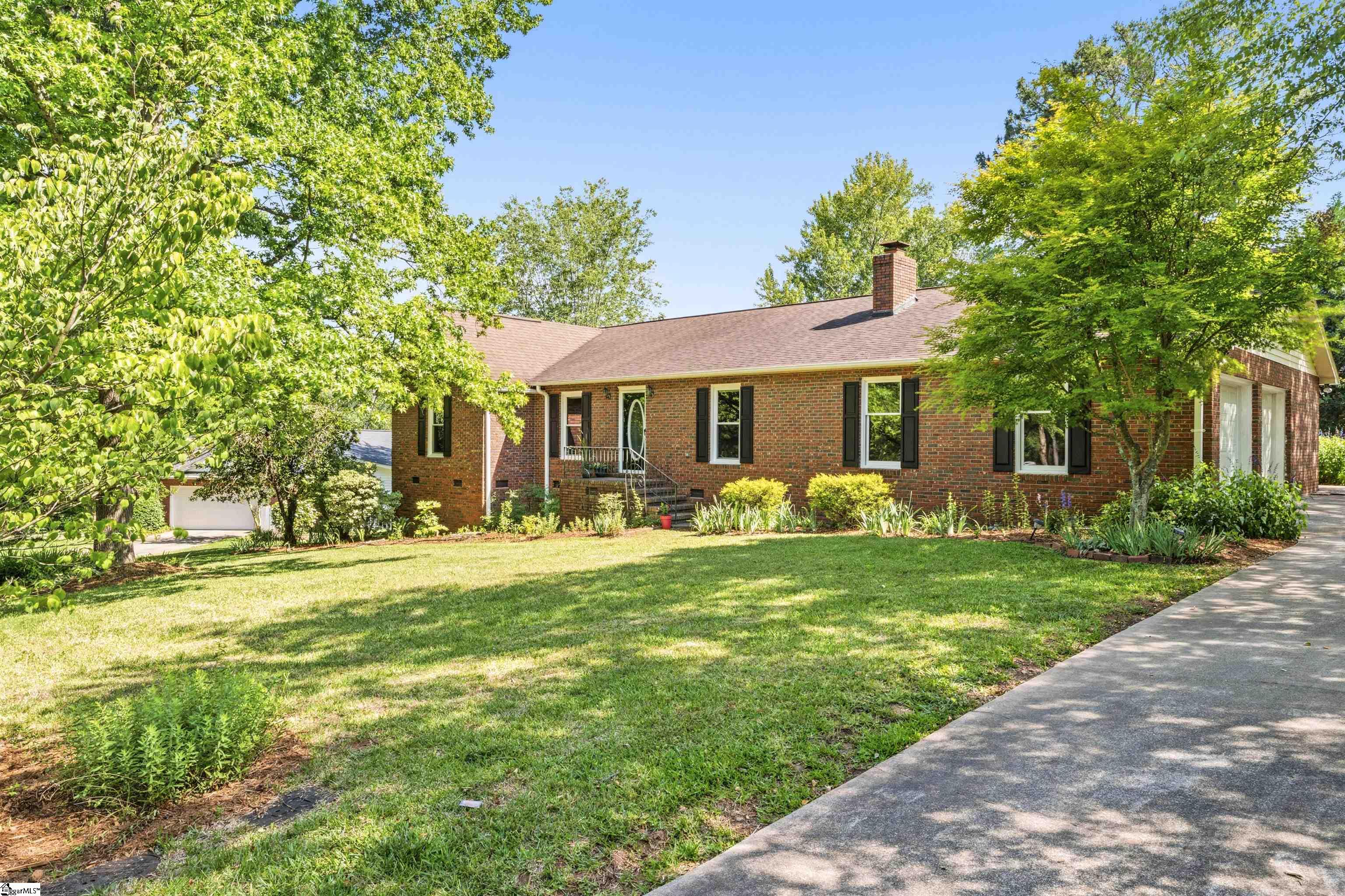 1310 Hanover Road Anderson, SC 29621 - Photo 3 of 44
