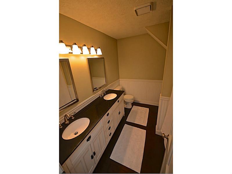 5011 Fall Creek Road Indianapolis, IN 46220 - Photo 15 of 24