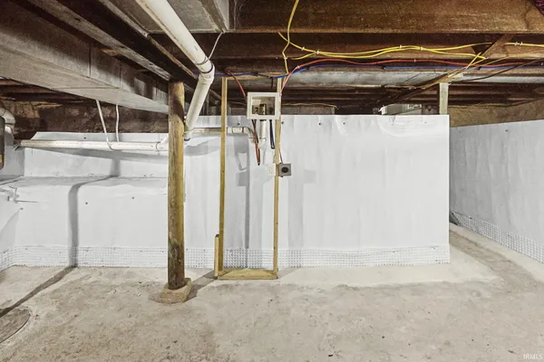 $285,000 | 3492 East Michigantown Road, Frankfort, IN 46041