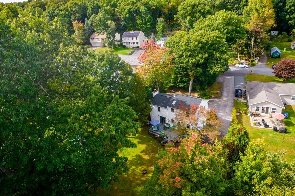 33 Barrows Road Worcester, MA 01609 - Photo 2 of 23 Gallery Image 2
