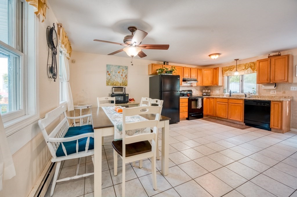 33 Barrows Road Worcester, MA 01609 - Photo 4 of 23 Gallery Image 4