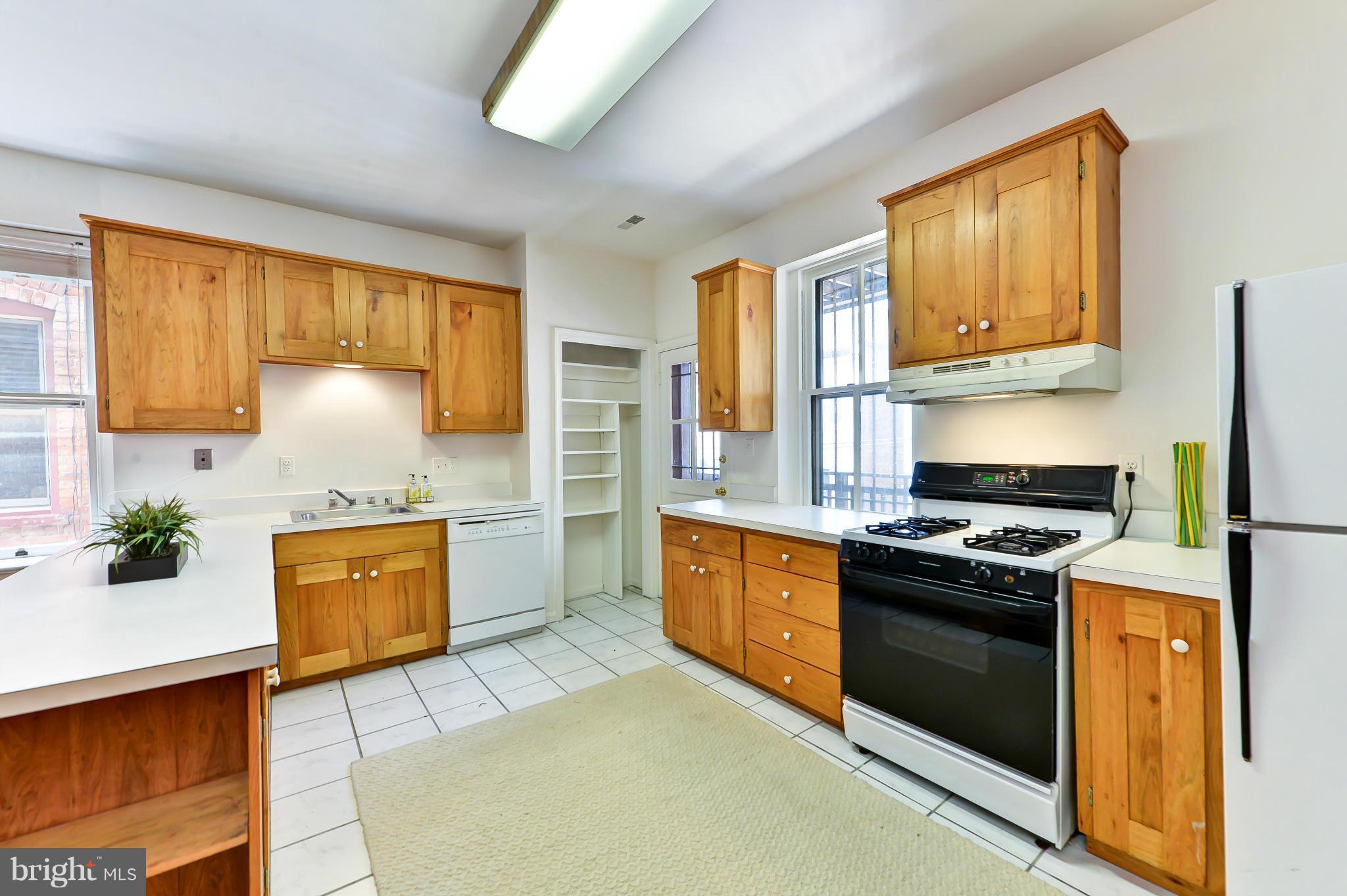 1717 T Street Northwest, Unit 21 Washington, DC 20009 - Photo 12 of 29 Kitchen