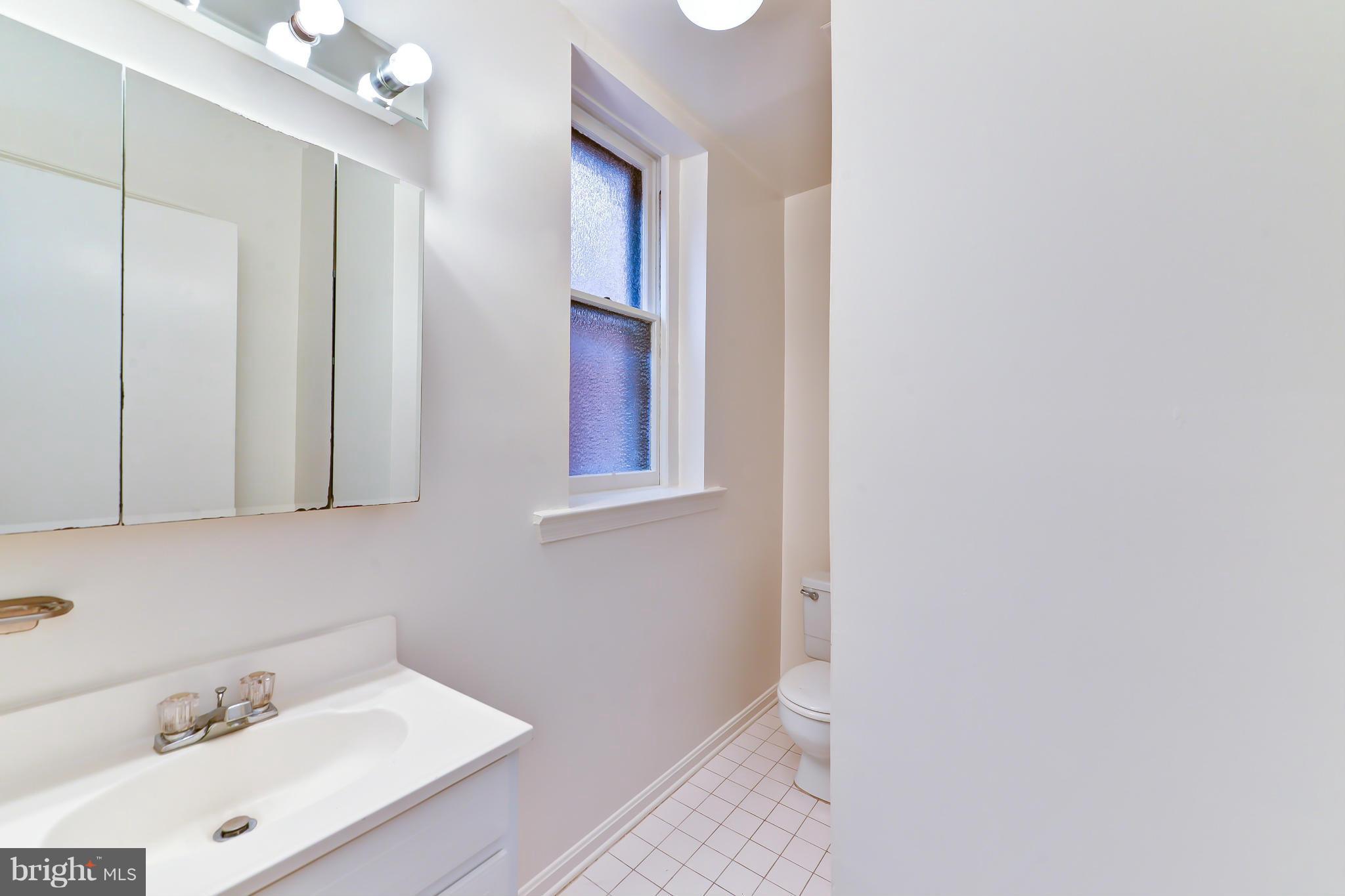 1717 T Street Northwest, Unit 21 Washington, DC 20009 - Photo 16 of 29 Master Bath
