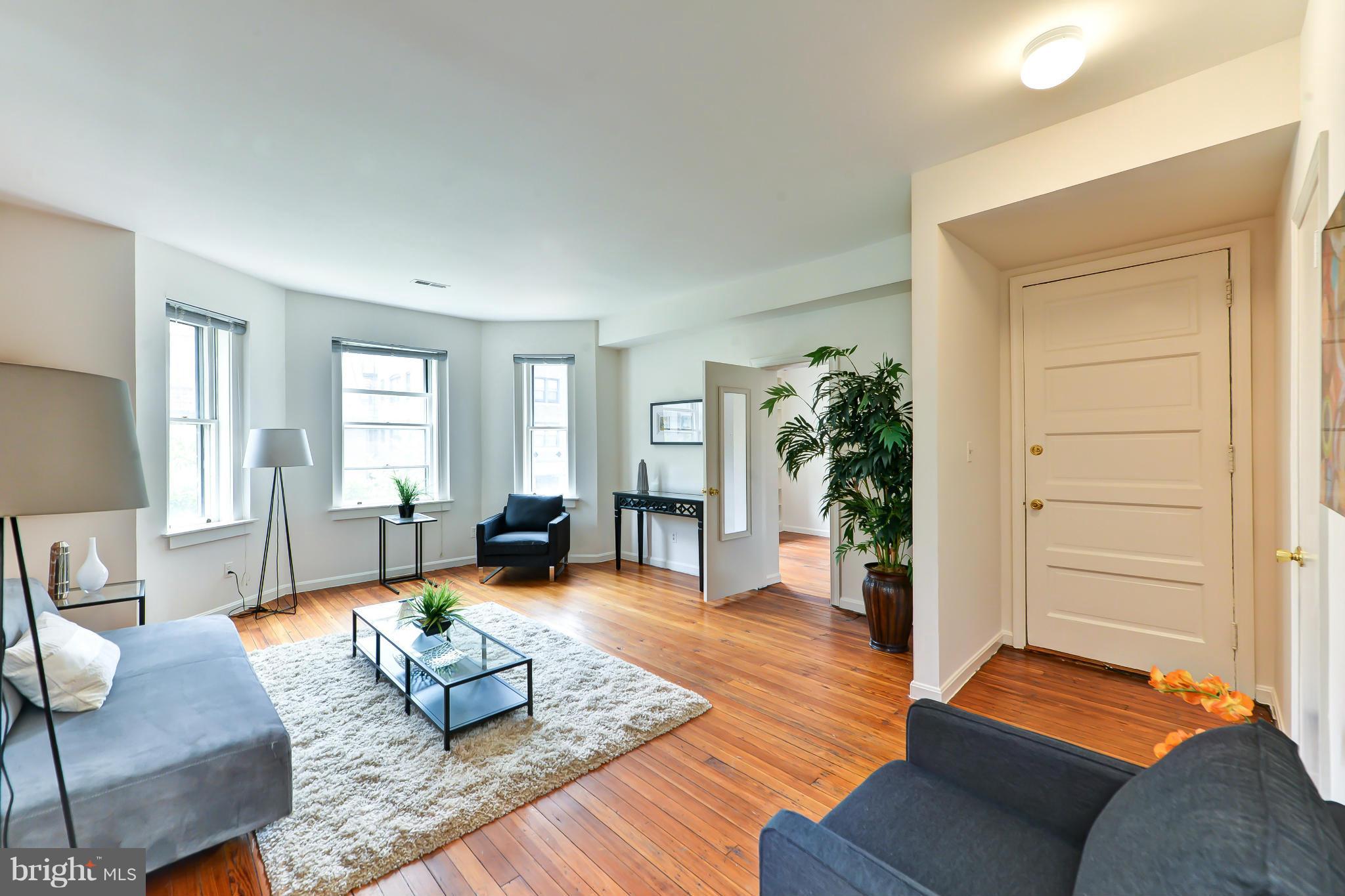 1717 T Street Northwest, Unit 21 Washington, DC 20009 - Photo 3 of 29 Living Room