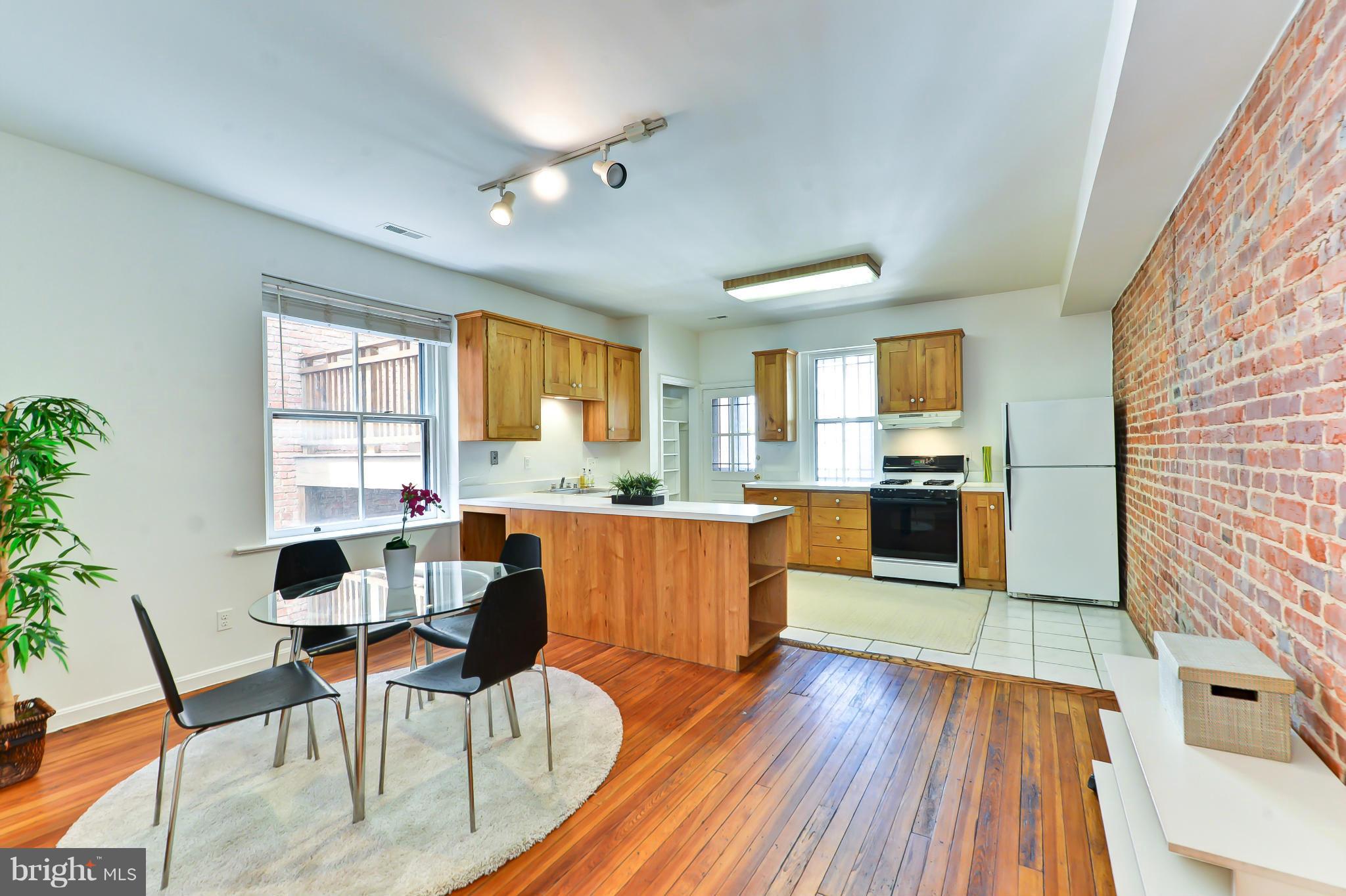 1717 T Street Northwest, Unit 21 Washington, DC 20009 - Photo 10 of 29 Dining Room