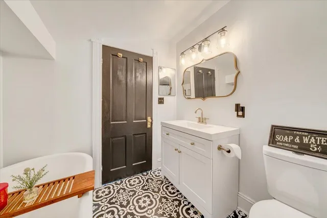 $299,999 | 367 Washington Avenue Southwest, Roanoke, VA 24016