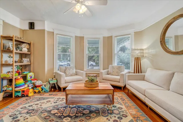 $299,999 | 367 Washington Avenue Southwest, Roanoke, VA 24016