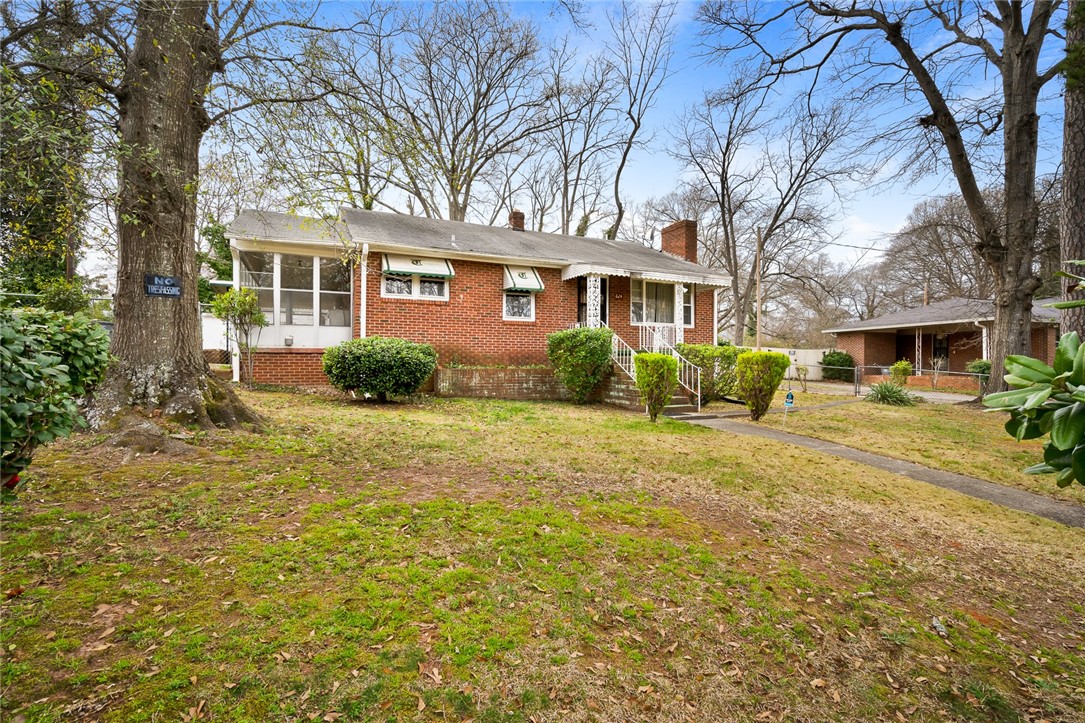 624 Old Augusta Road Greenville, SC 29605 - Photo 3 of 27 Gallery Image 3