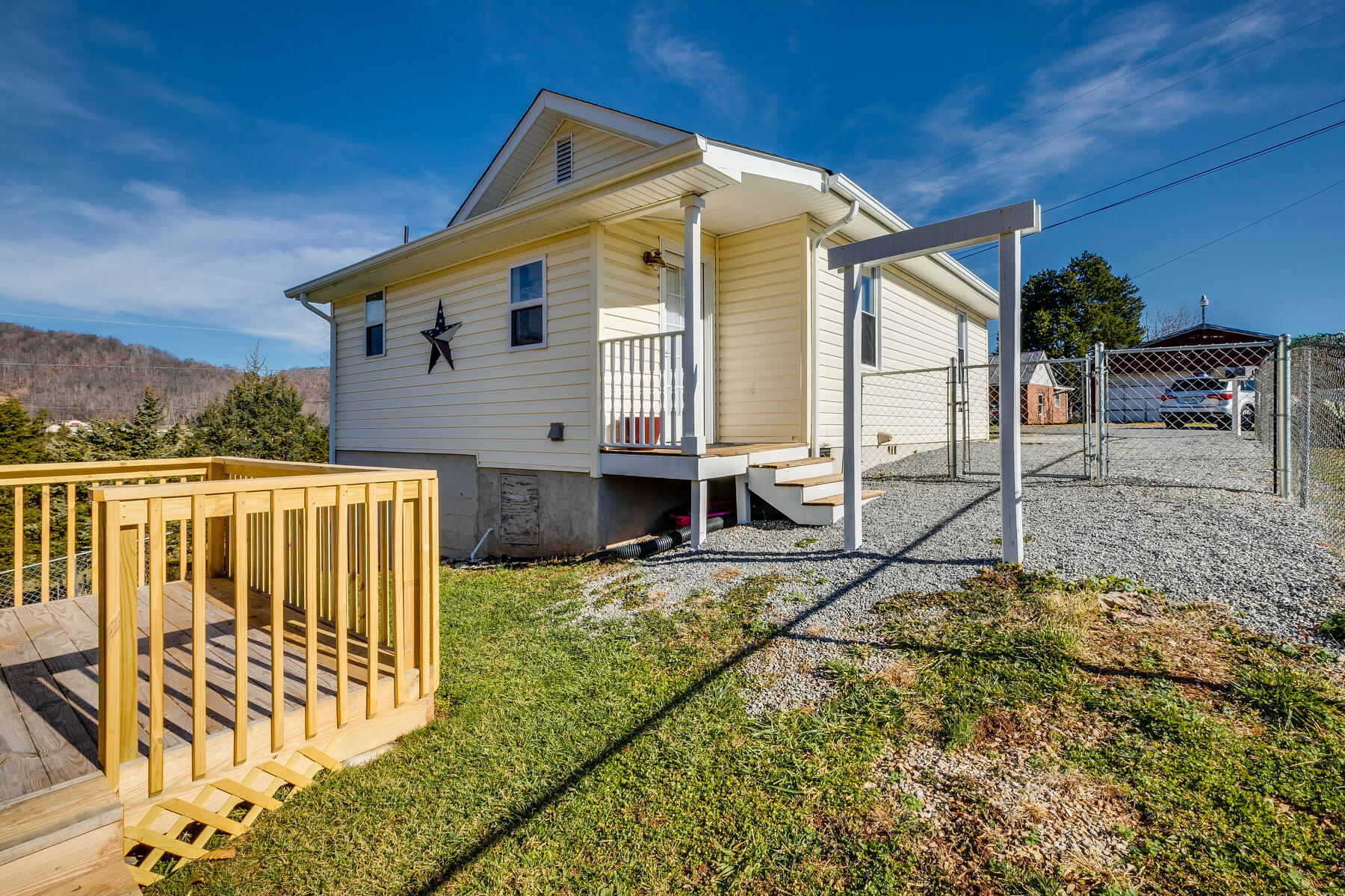 237 Ollie Collins Road Elizabethton, TN 37643 - Photo 23 of 26 023