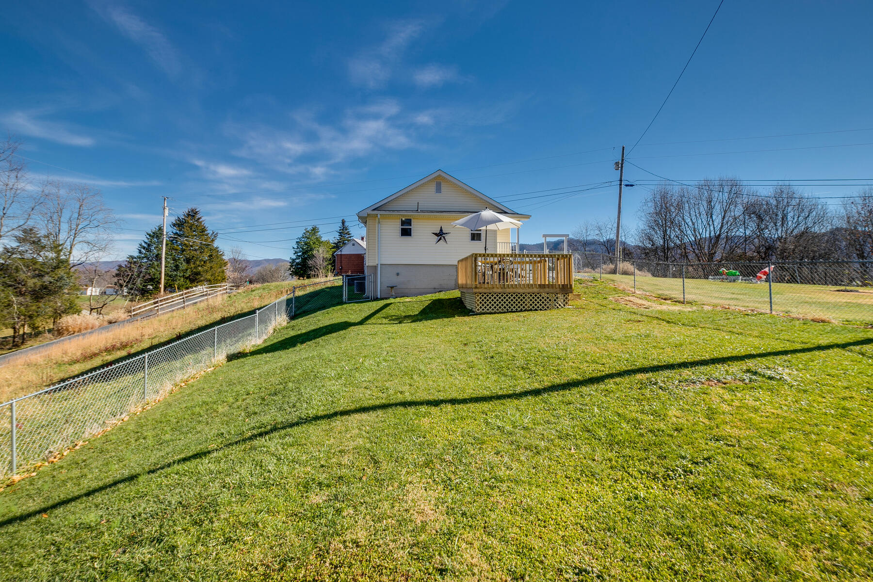237 Ollie Collins Road Elizabethton, TN 37643 - Photo 24 of 26 024