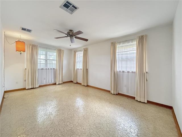 740 Deerfield Road Terrytown, LA 70056 - Photo 2 of 14