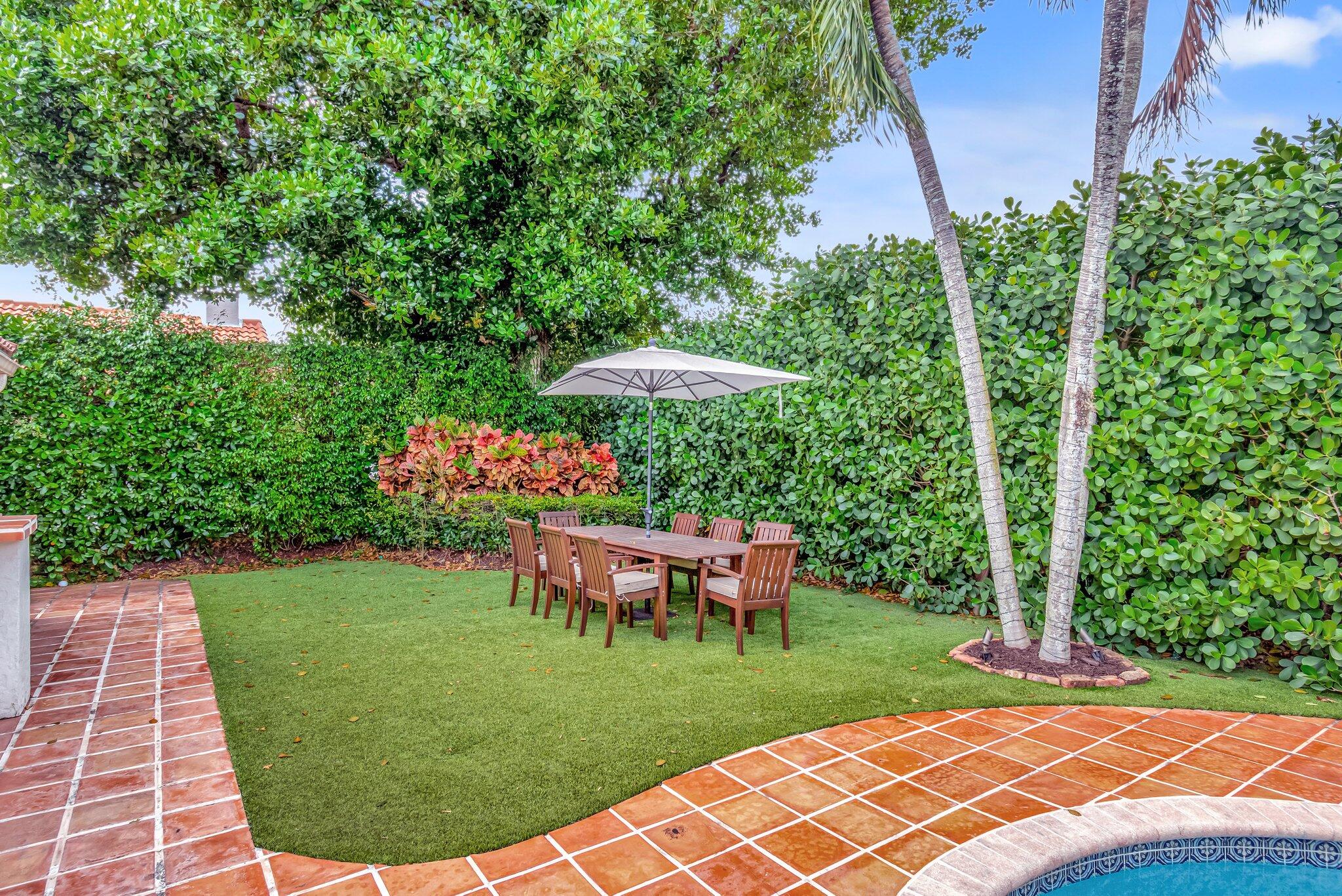 2921 Northwest 25th Way Boca Raton, FL 33434 - Photo 23 of 28 Backyard