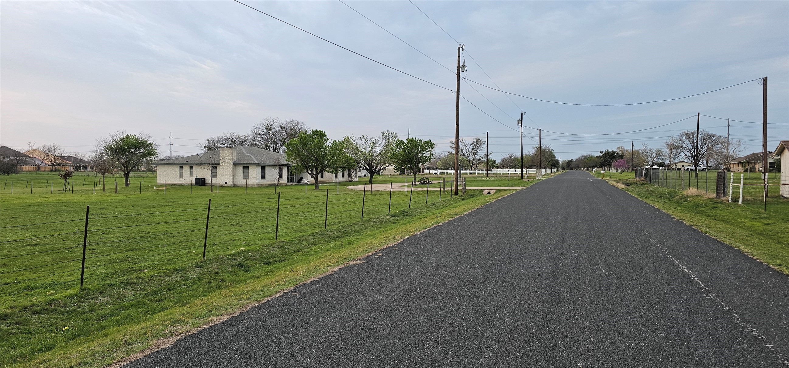 16 Brenda Lane Round Rock, TX 78665 - Photo 8 of 40 a view of a park with large trees