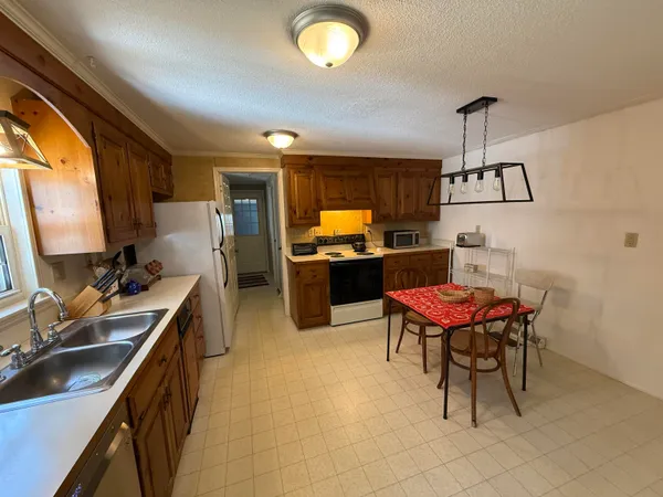 $199,500 | 186 Deer Path Road, Hopkinton, NH 03229