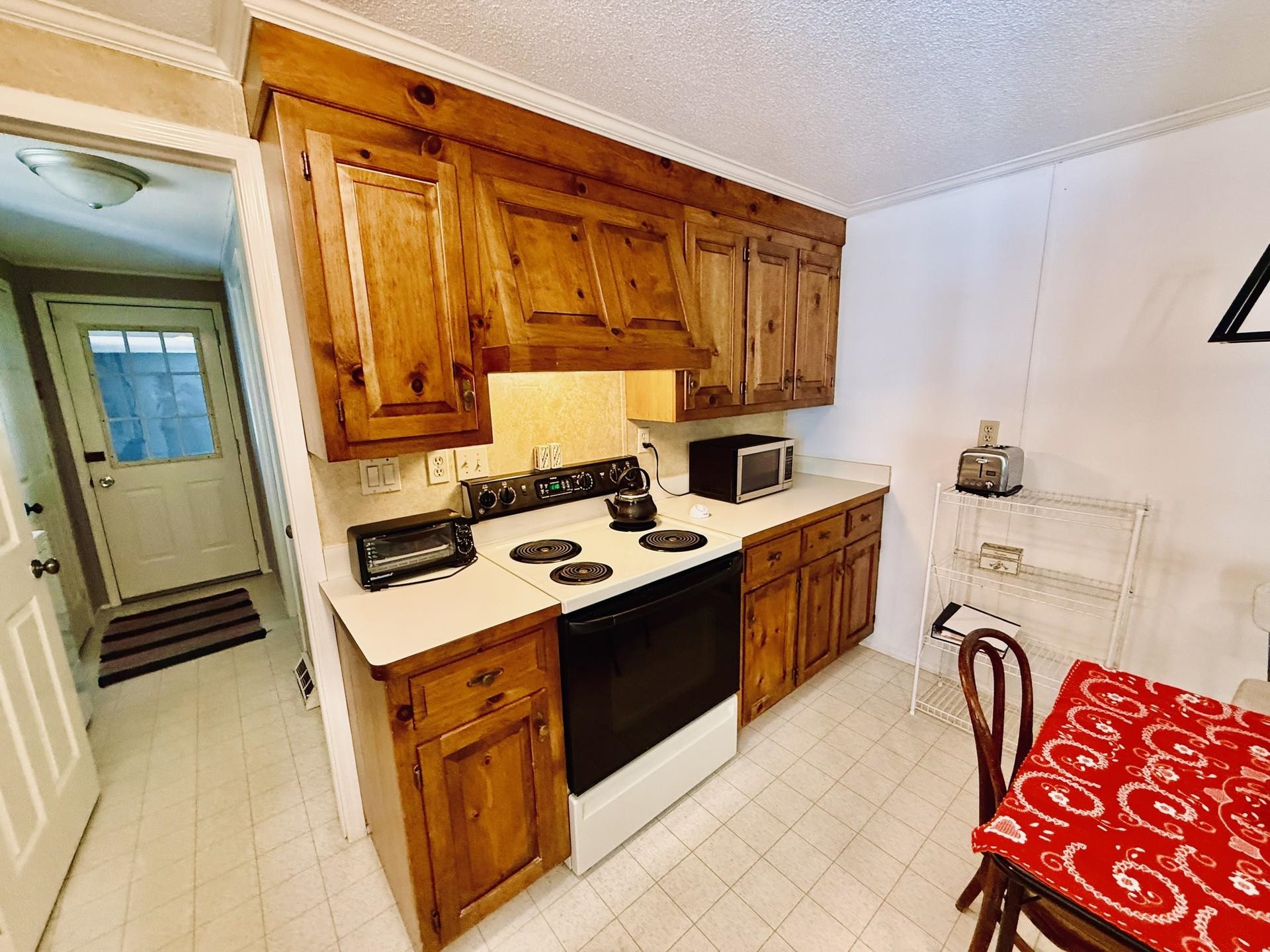 186 Deer Path Road Hopkinton, NH 03229 - Photo 13 of 27