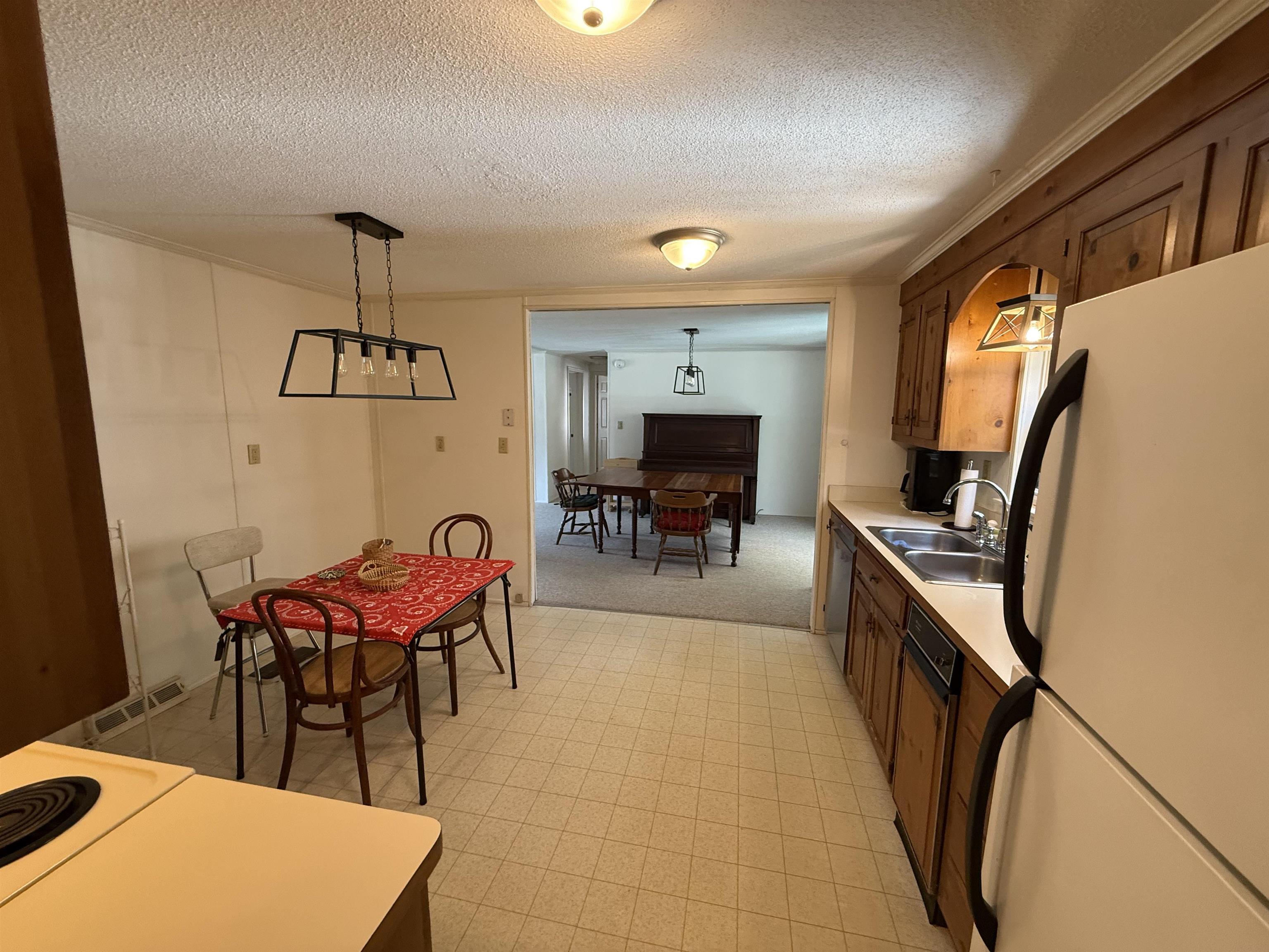 186 Deer Path Road Hopkinton, NH 03229 - Photo 14 of 27