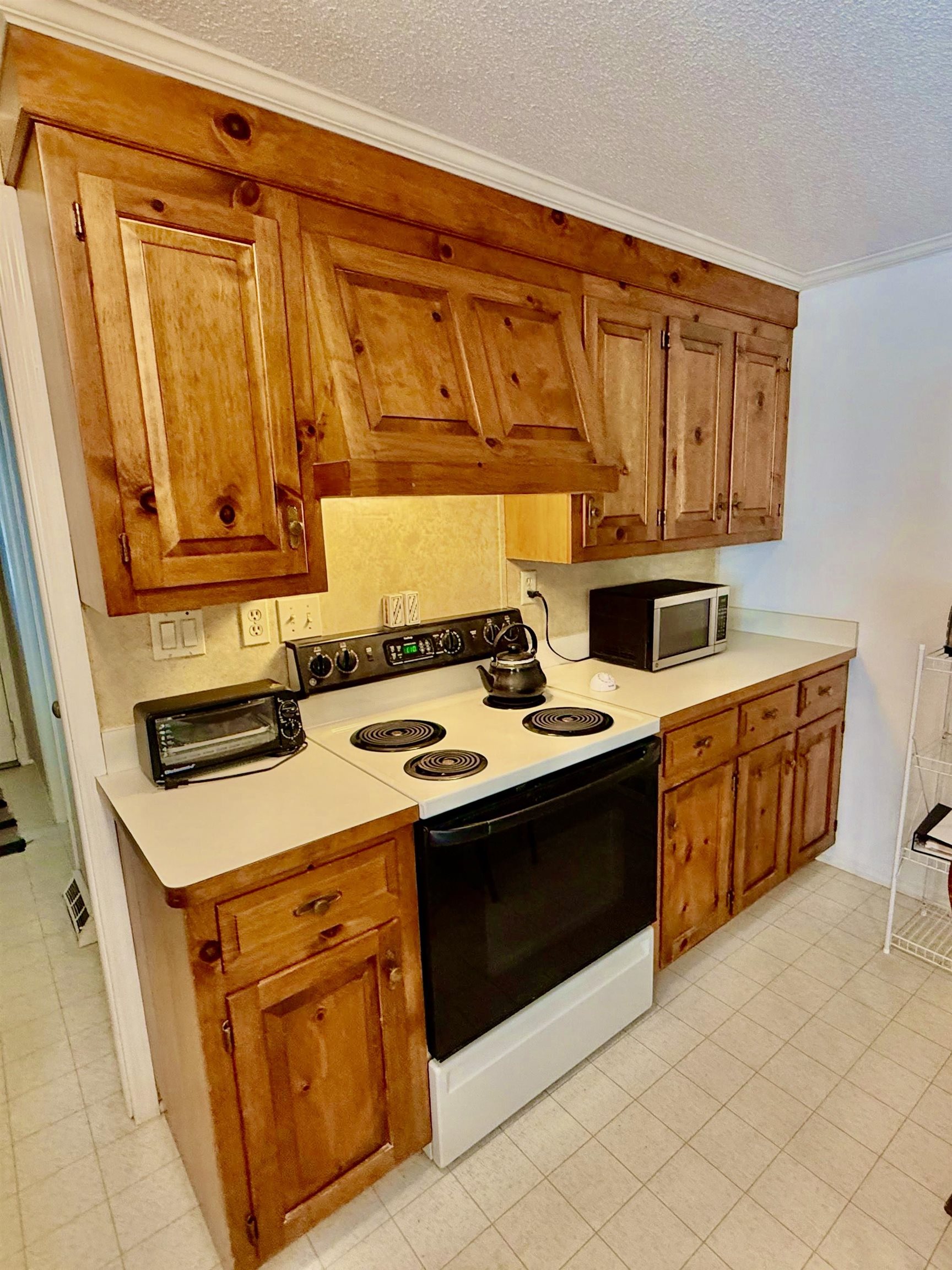 186 Deer Path Road Hopkinton, NH 03229 - Photo 15 of 27