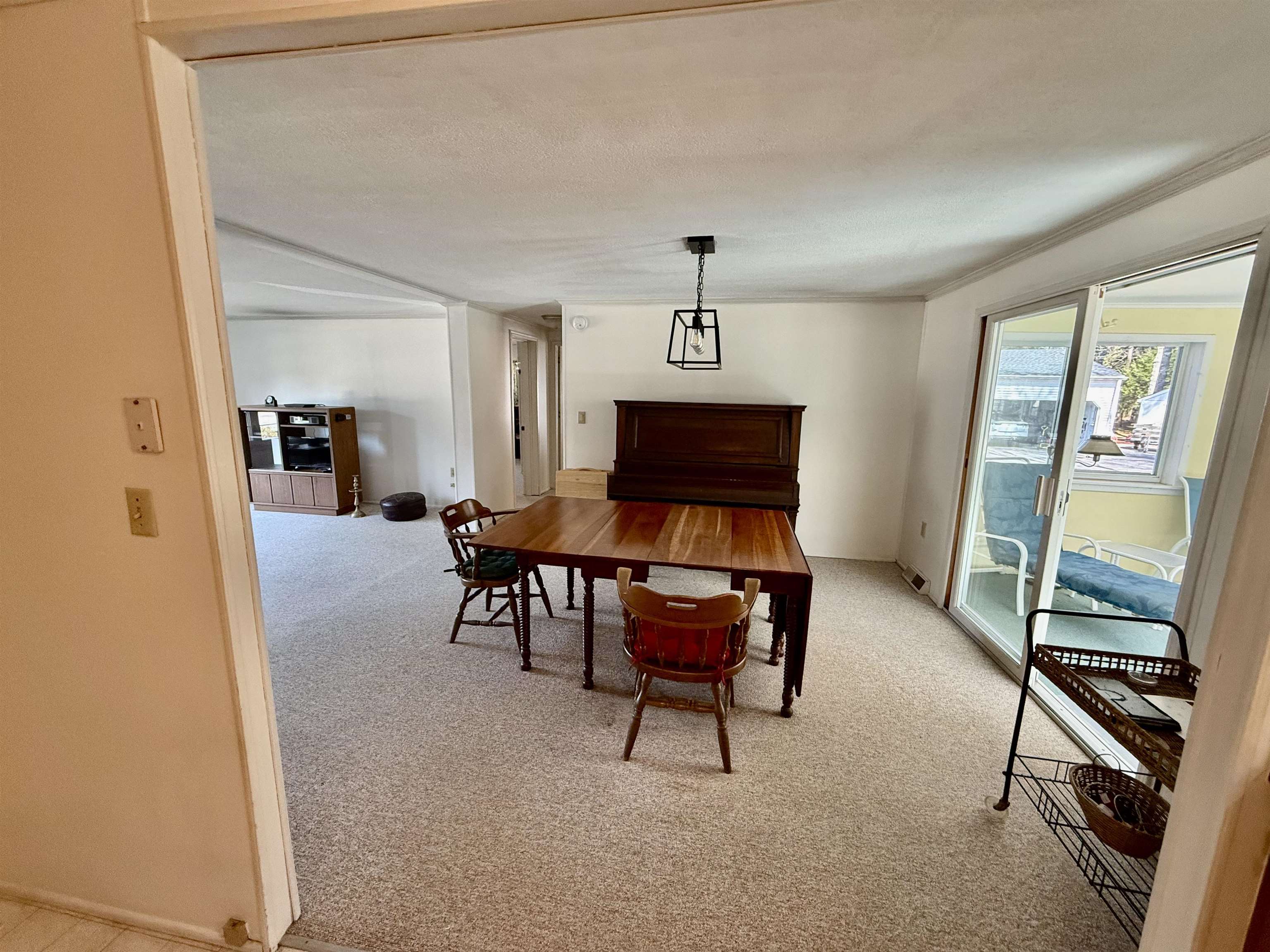 186 Deer Path Road Hopkinton, NH 03229 - Photo 16 of 27