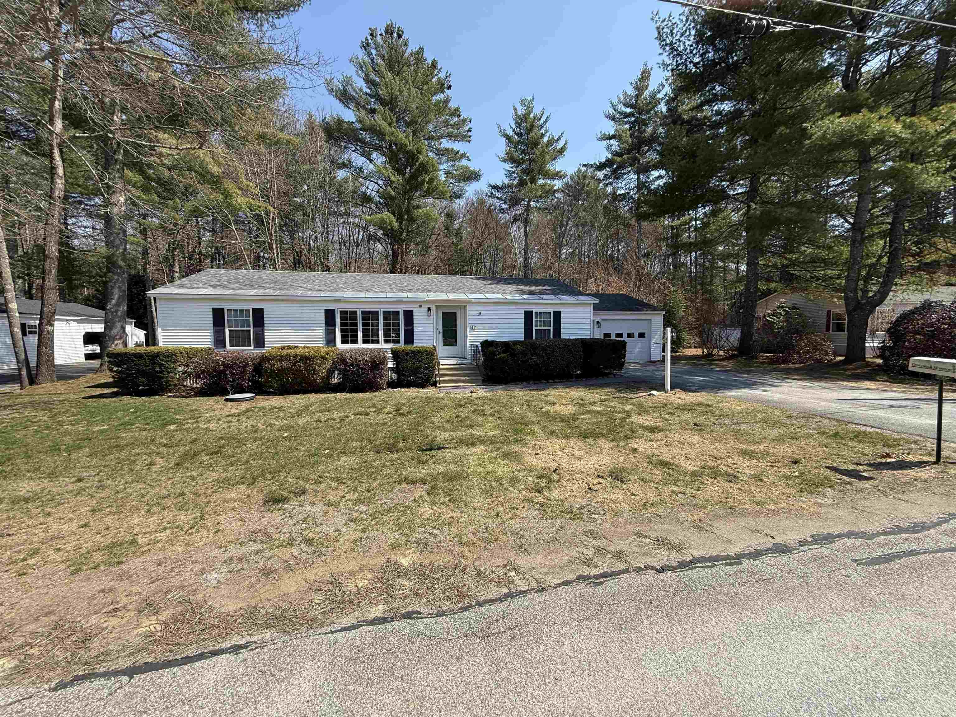 186 Deer Path Road Hopkinton, NH 03229 - Photo 2 of 27
