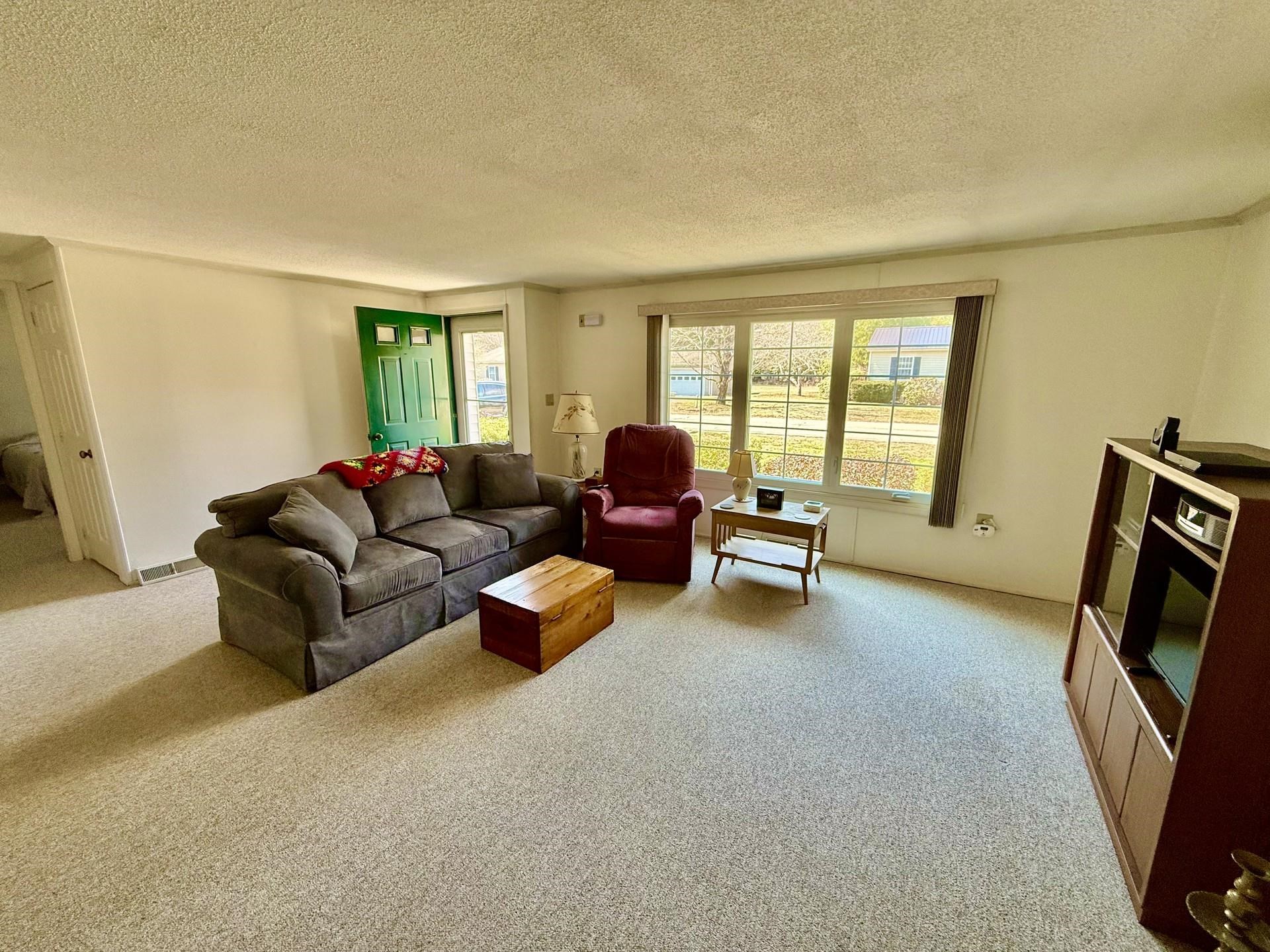 186 Deer Path Road Hopkinton, NH 03229 - Photo 9 of 27