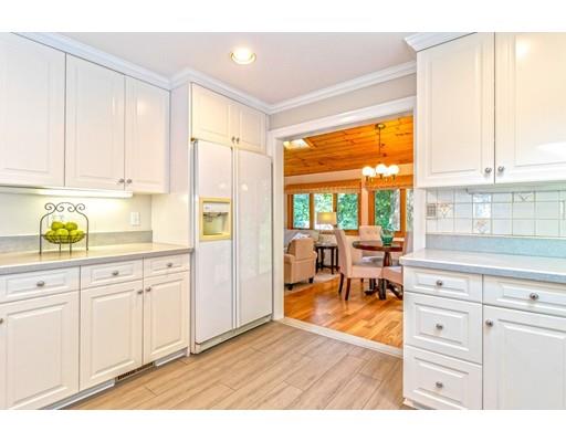 27 Strawberry Hill Road Natick, MA 01760 - Photo 8 of 28 Gallery Image 8