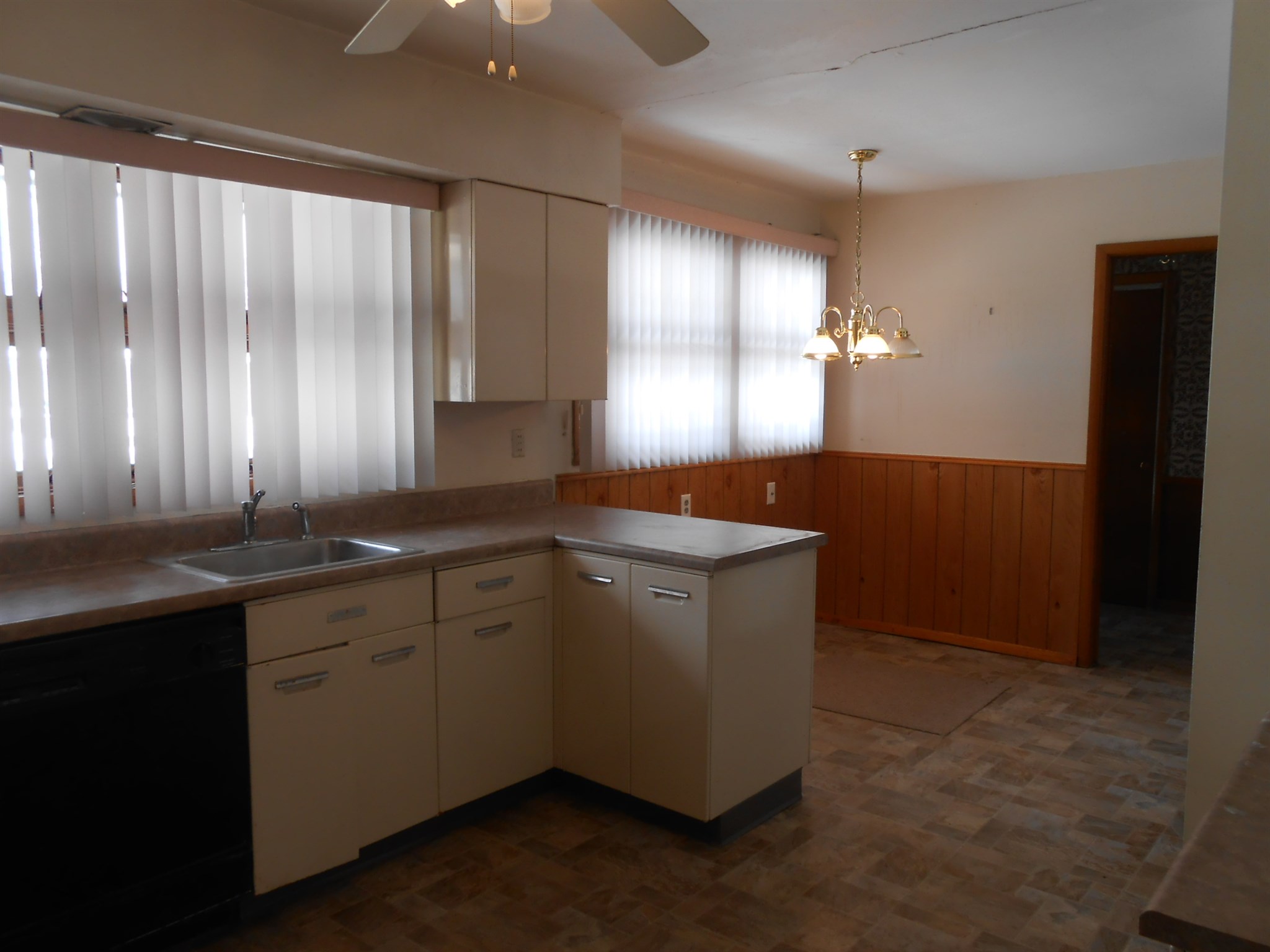 4928 Old Mill Road Fort Wayne, IN 46807 - Photo 4 of 11