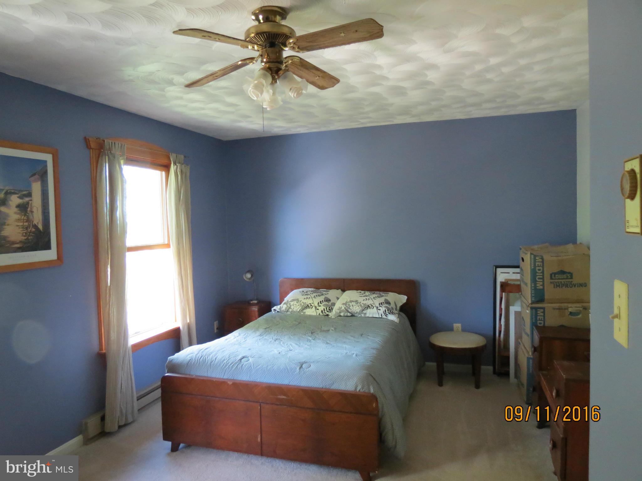 2017 Garrett Road Manchester, MD 21102 - Photo 13 of 30 Bedroom 3 View 1