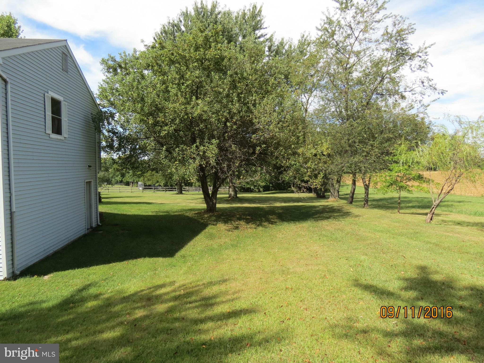 2017 Garrett Road Manchester, MD 21102 - Photo 25 of 30 Workshop side of the home