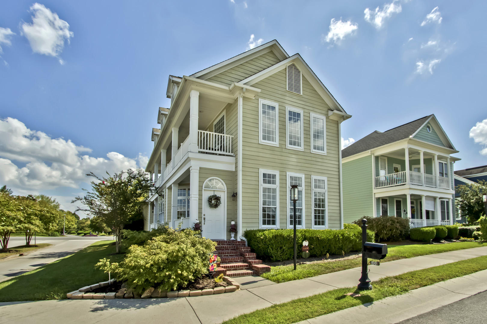 101 Liberty Court Oak Ridge, TN 37830 - Photo 2 of 40 01_LibertyCourt_101_Front