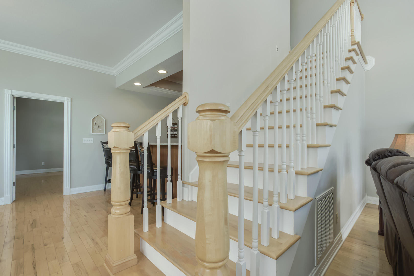 101 Liberty Court Oak Ridge, TN 37830 - Photo 21 of 40 20_LibertyCourt_101_StairsUp